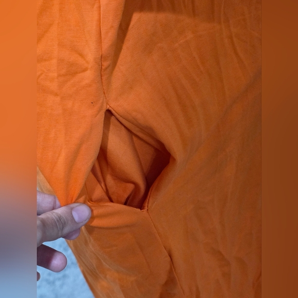 Long t-shirt  With pockets New - Picture 4 of 7